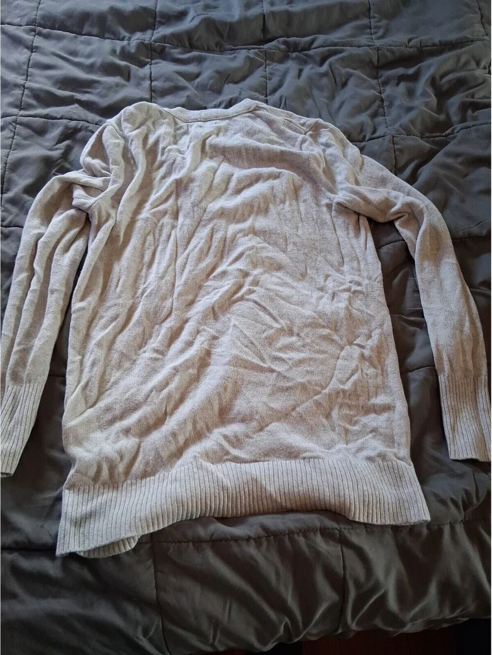 Hollister Cream Button Front Cardigan Sweater Size M Preppy Neutral Capsule E2